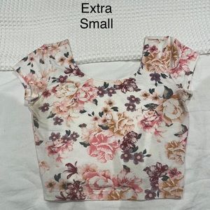 🌷 FREE Extra Small Floral Crop Top SUNNY